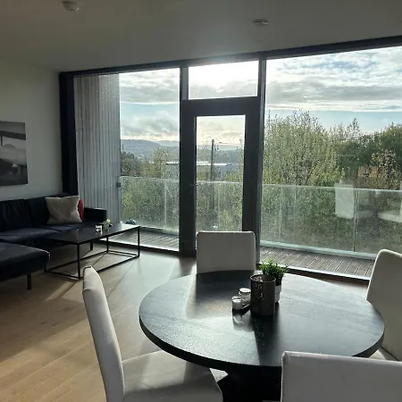 아파트 Exclusive Near Airport- Free Parking